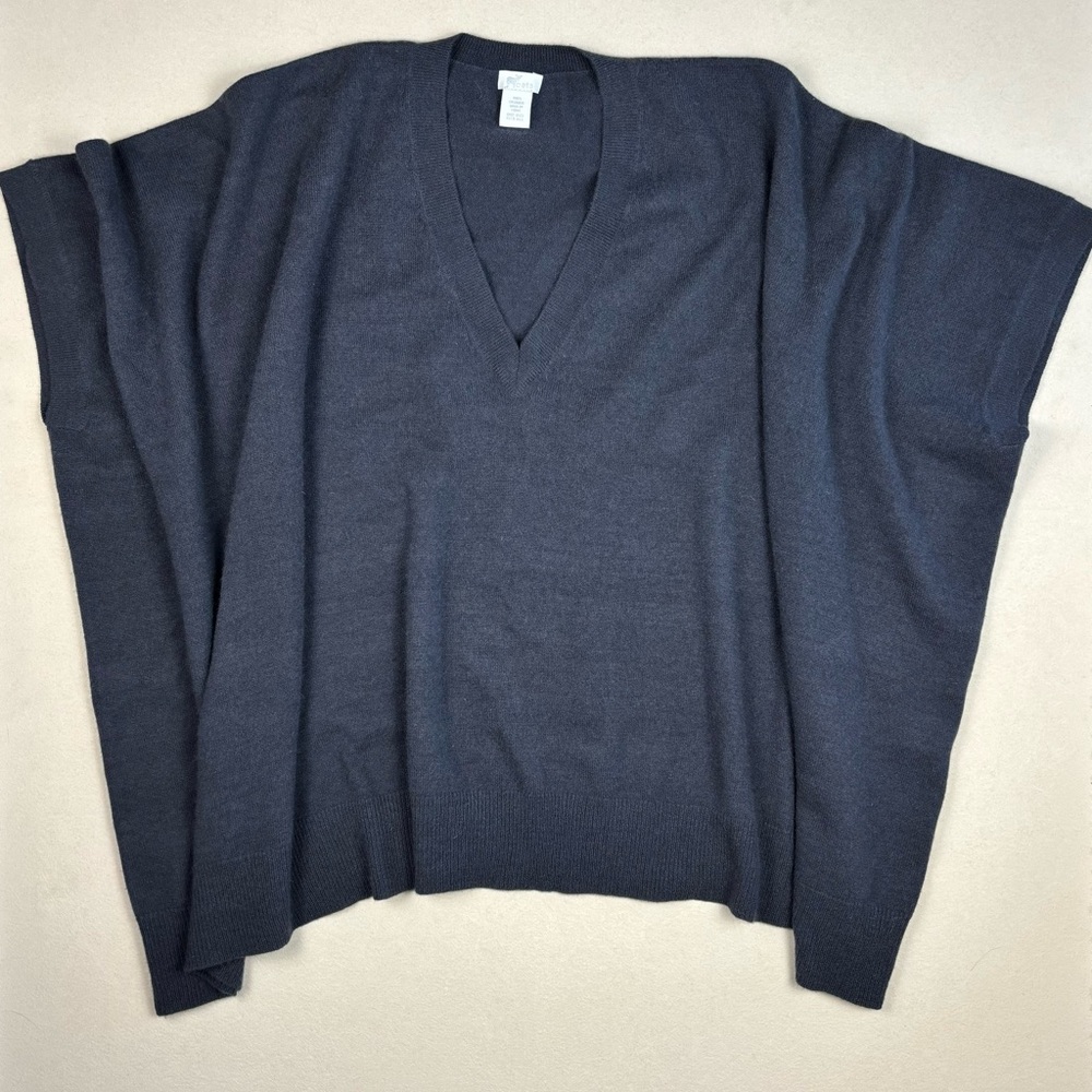 Oats 100% Cashmere Gray Poncho Sweater V Neck O/S.